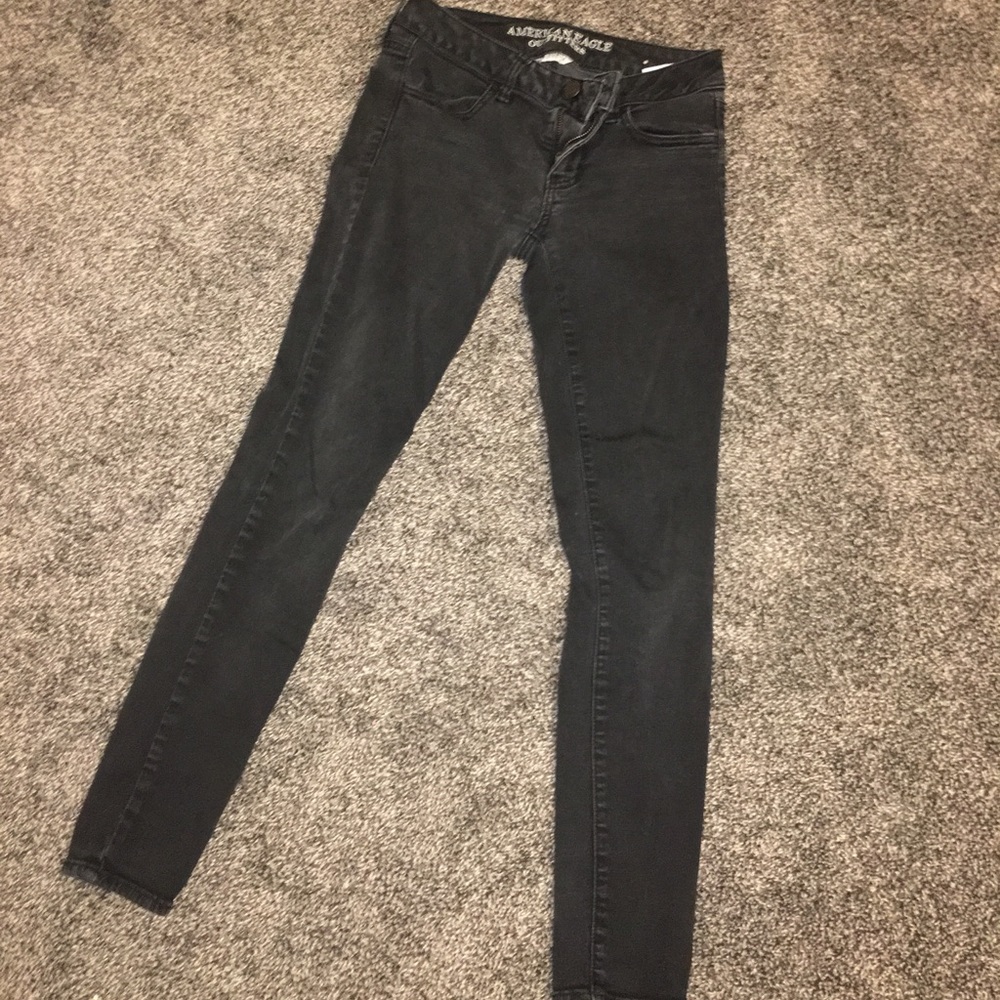 AMERICAN EAGLE BLACK JEGGING JEANS